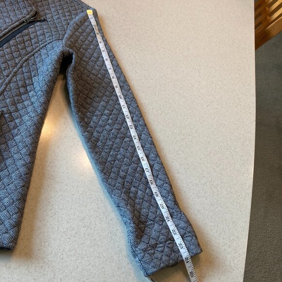 Cabi Gray Quilted Moto Jacket Herringbone Pattern Size S - Picture 6 of 9